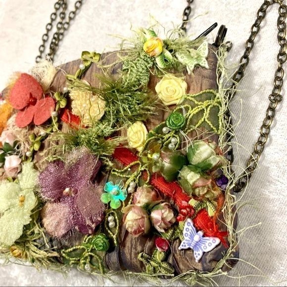 🏆HP🏆 Mary Frances Fantasy Floral Butterfly Bag - Picture 14 of 16